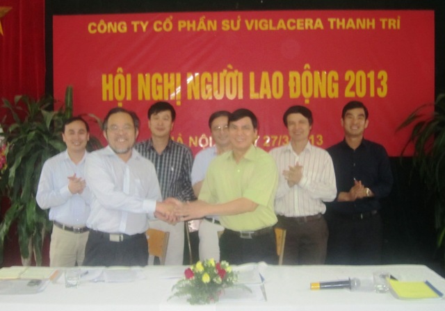 Công ty CP Sứ Viglacera Thanh Trì tổ chức Hội nghị người lao động năm 2013.
